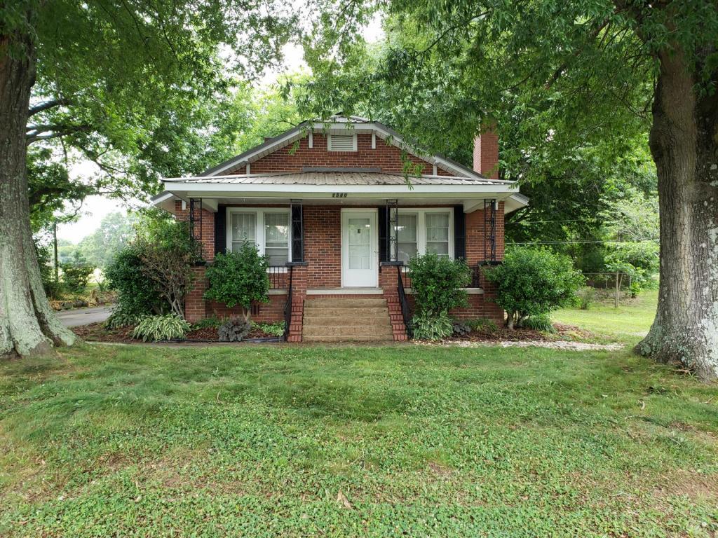1540 S Washington St House Rental in Mount Pleasant, NC