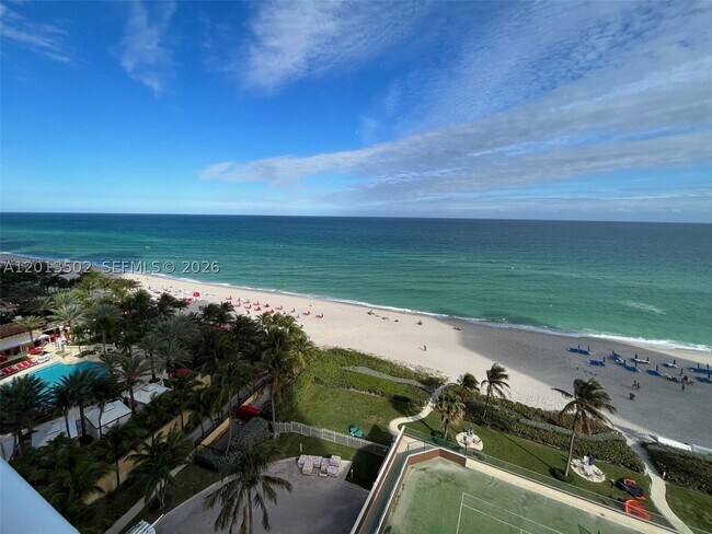 Building Photo - 17555 Collins Ave