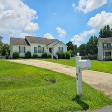 Building Photo - 65 Stonewall Dr
