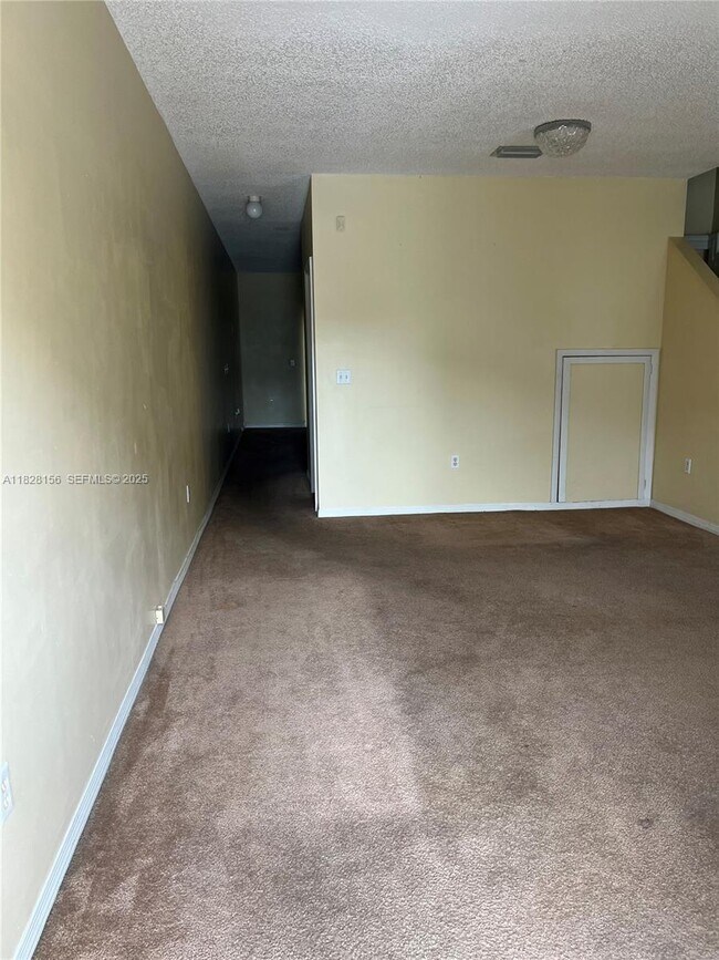 Foto del edificio - 2201 SE 24th Pl