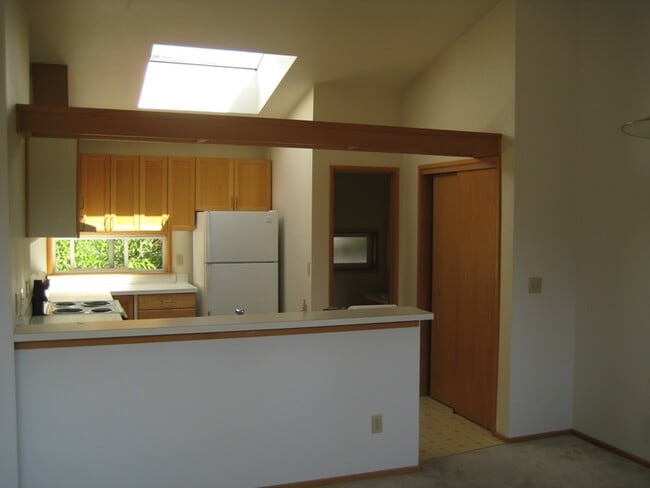 Building Photo - 17314 44th Ave W