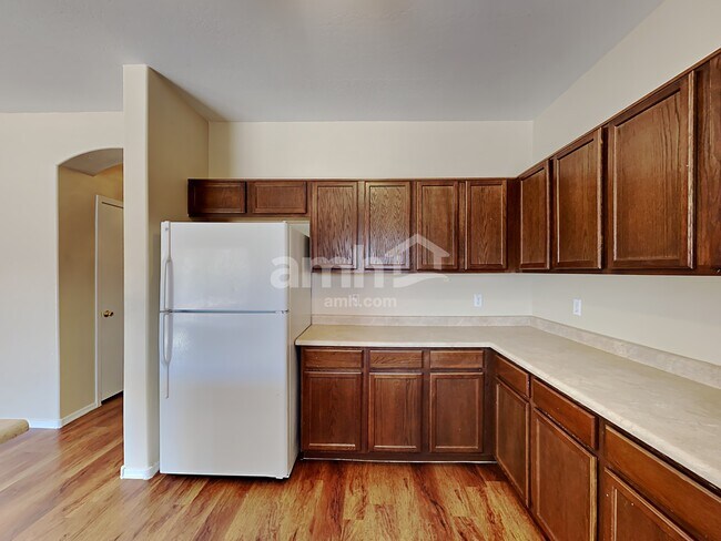 Building Photo - 25841 W Miami St