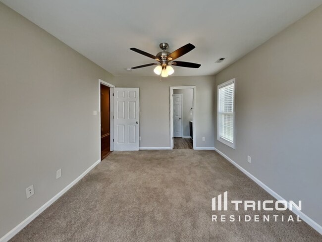 Building Photo - 128 Randolph Dr