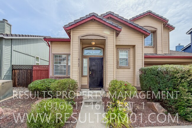 Foto del edificio - Great Elk Grove 2 Bedroom plus Loft Home