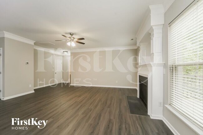 Building Photo - 16004 Long Talon Way