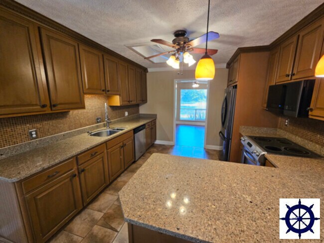 Foto del edificio - 2417 Pretty Bayou Island Dr