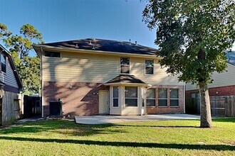 Building Photo - 6310 New Oak Ct