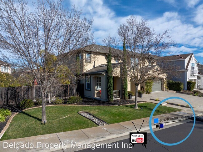 Building Photo - 4 br, 2.5 bath House - 549 Townsend Drive