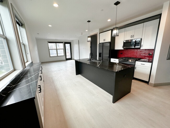 Foto del edificio - 4054 S Indiana Ave