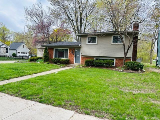 Foto principal - 900 Fairground St