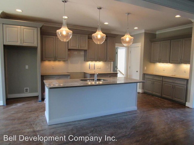 Building Photo - 8836 Springhouse Ct