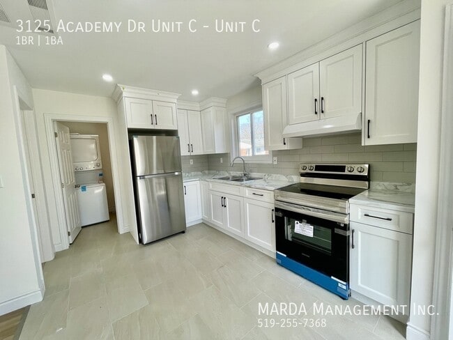 Building Photo - CHARMING RENOVATED 1 BED/1BATH ADU + HYDRO & 20% WATER