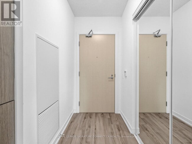 Building Photo - 138 Downes St