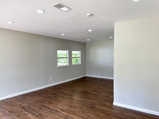 Photo - 4 Bedroom / 2 Bath House