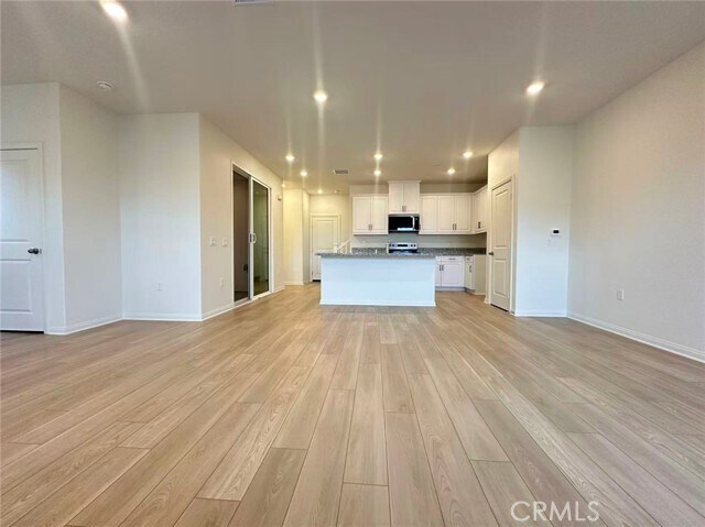 Foto del edificio - 8536 Midway Ln