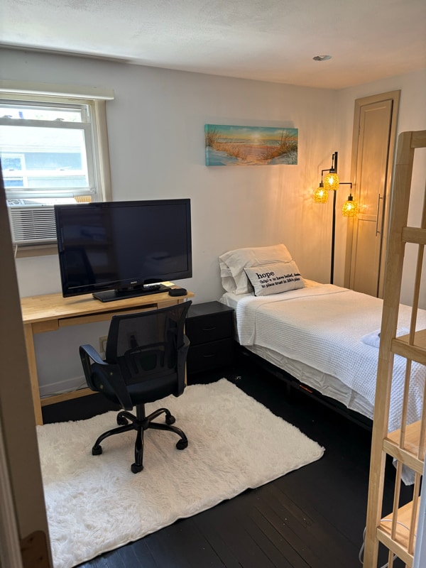 Foto del edificio - 105 Robert Dr