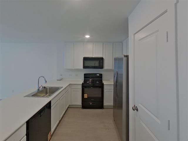 Foto del edificio - 811 Ponderosa Ln