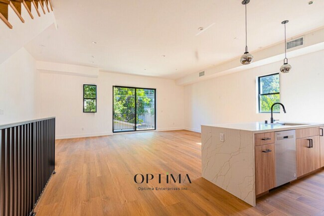 Foto del edificio - 10847 Morrison St