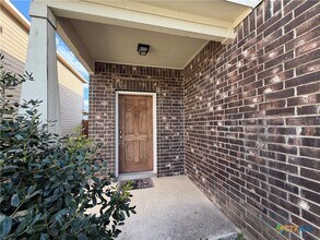 Building Photo - 323 Mistflower