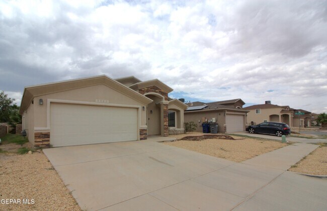 Foto del edificio - 2049 Robert Minnie