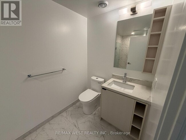 Photo du bâtiment - 252 Church St