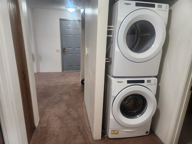 Building Photo - 135 Union St