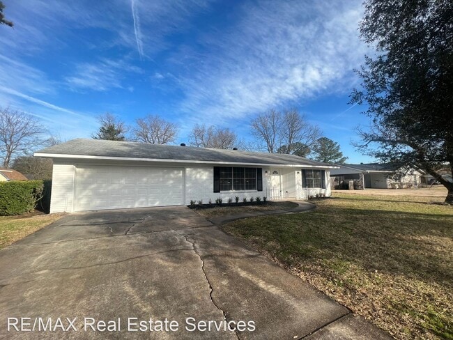 Building Photo - 3 br, 2 bath House - 2502 Deanie