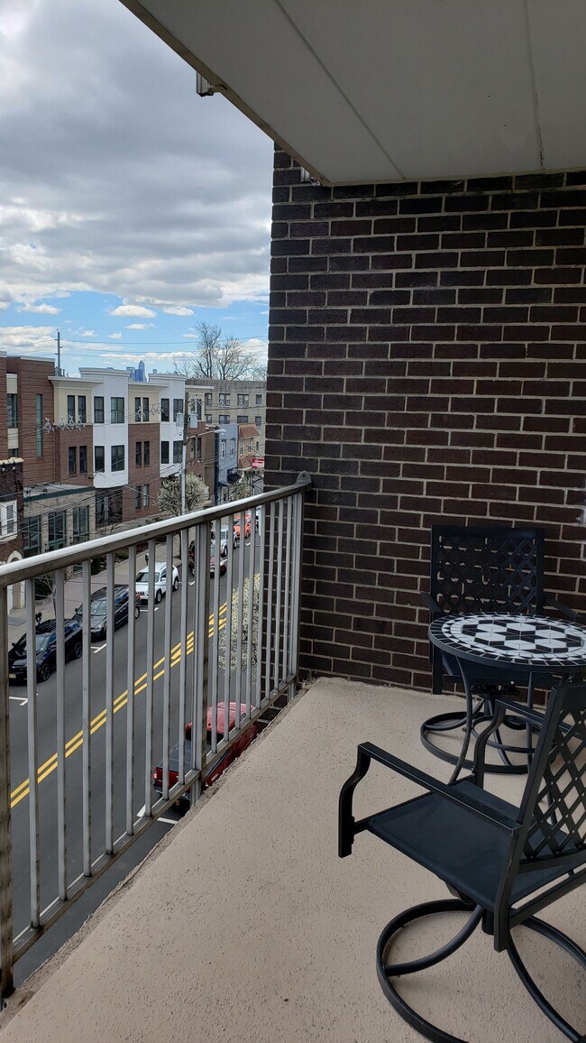 Foto del edificio - 515 Anderson Ave