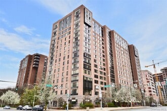 Building Photo - 4 Martine Ave