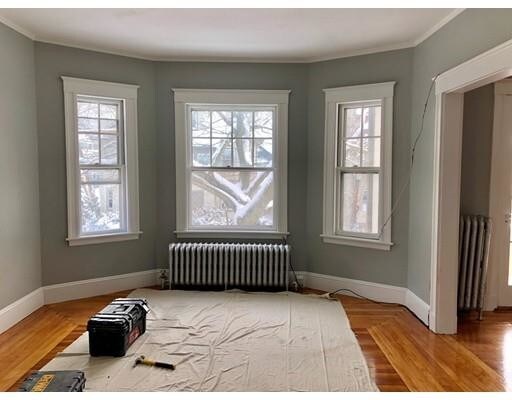 Building Photo - 11 Spruce St