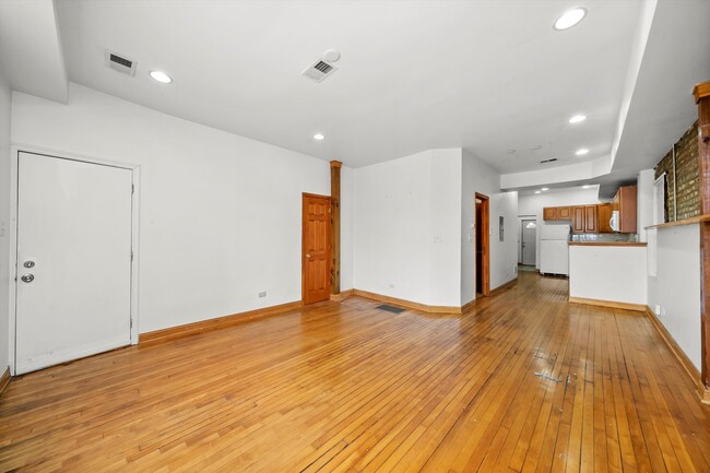 Foto del edificio - 1202 W Huron St