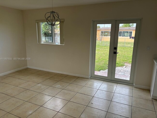 Building Photo - 14800 SW 104th Pl