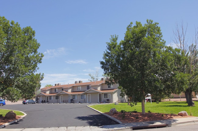 Building Photo - North Ridge Heights