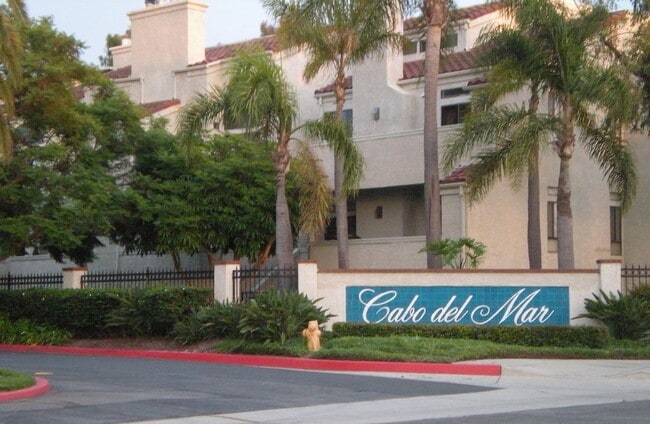 Building Photo - 5176 Tortuga Dr