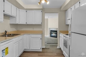 Building Photo - 16 Hubbardston Pl