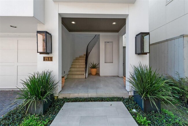 Foto del edificio - 21 W Broad Oaks Dr