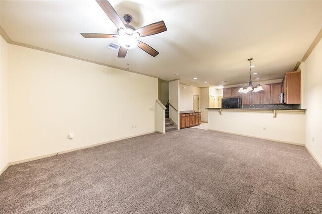 Foto del edificio - 2101 Town Centre Dr