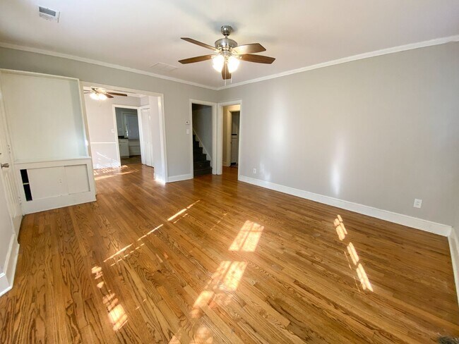 Foto del edificio - 4 bedroom, 2 bath near the University of M...