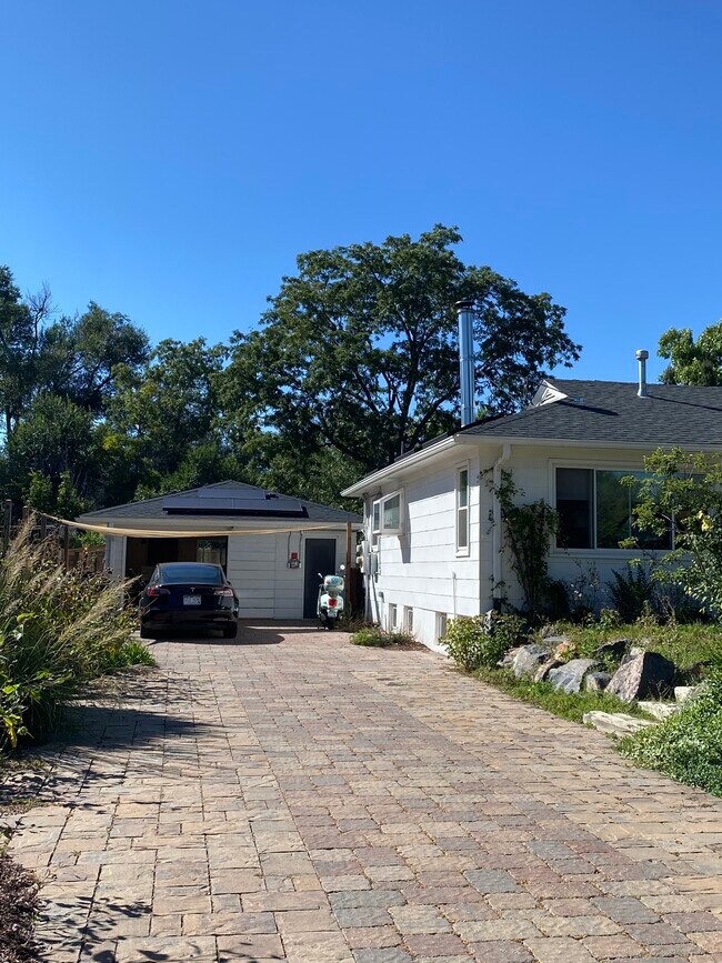 Building Photo - 1807 Whedbee St