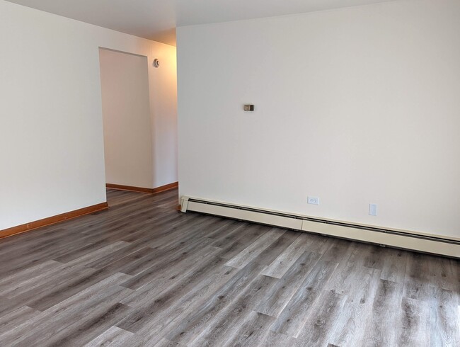 Building Photo - 5121 W 79th St