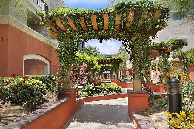 Foto del edificio - 101 N Plum Ave