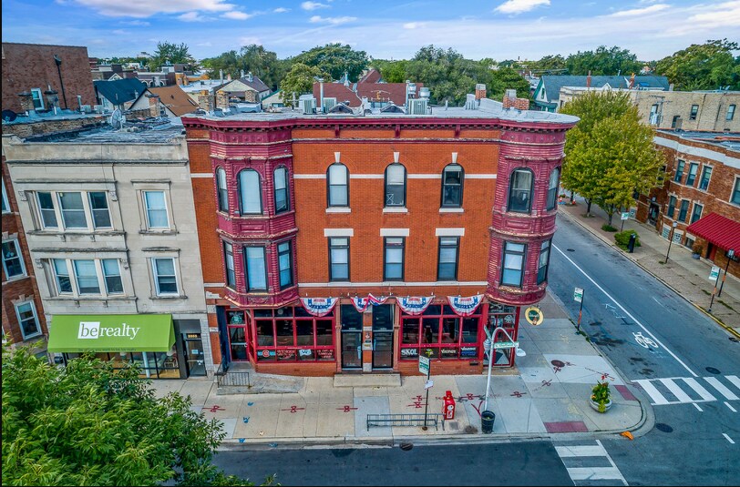 Primary Photo - 3358 N Sheffield Ave