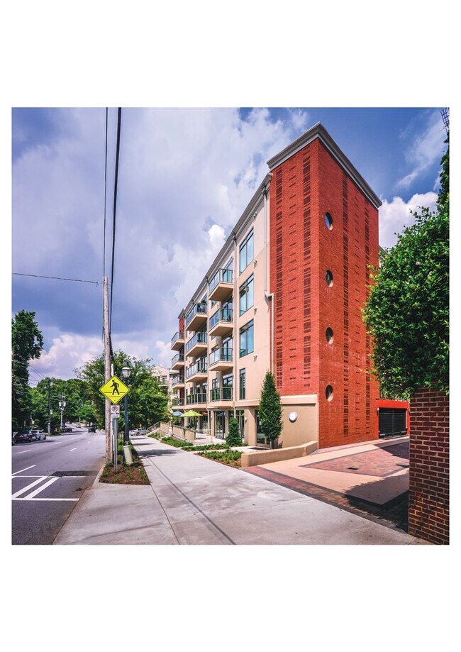 Interior Photo - 1045 Piedmont Avenue Apartments