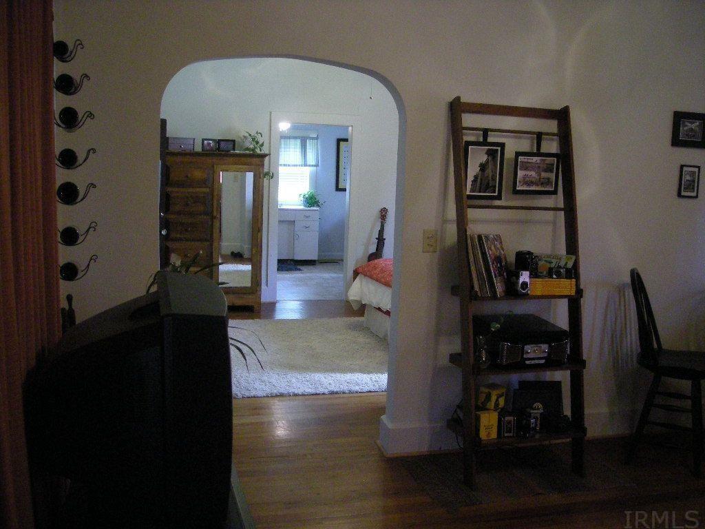 Building Photo - 701 W Kirkwood Ave