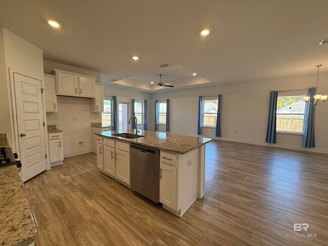 Foto del edificio - 13255 Cavalier St