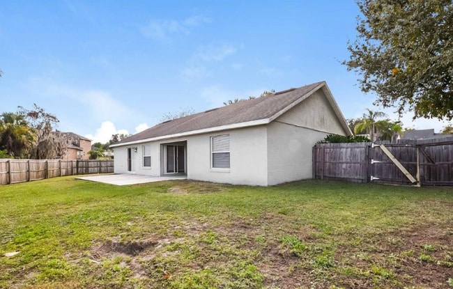 Photo - 4017 Saddlewood Dr House