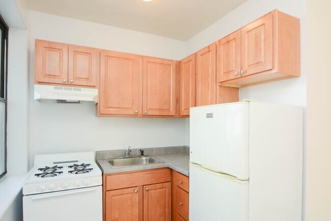 Foto del edificio - 1742 N Humboldt Blvd