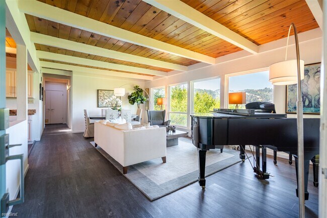 Foto del edificio - 4 br, 3 bath House - 38 Shelley Drive