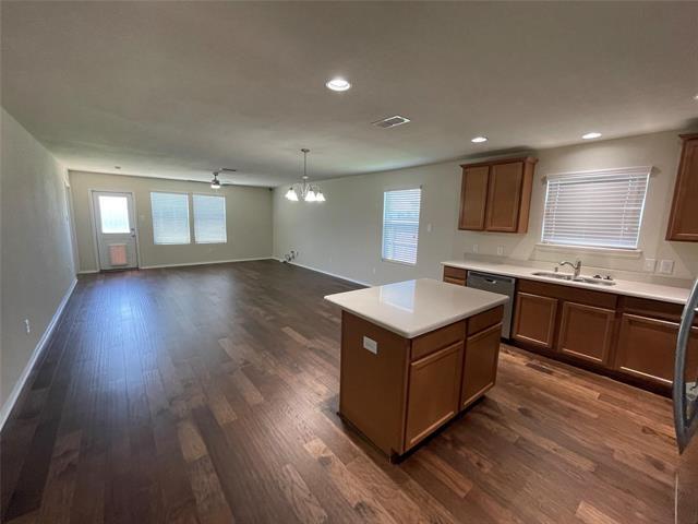 Foto del edificio - 1000 Rivers Creek Ln