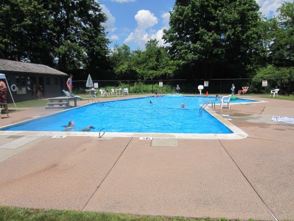 Salt water pool - 22 Webster Ct